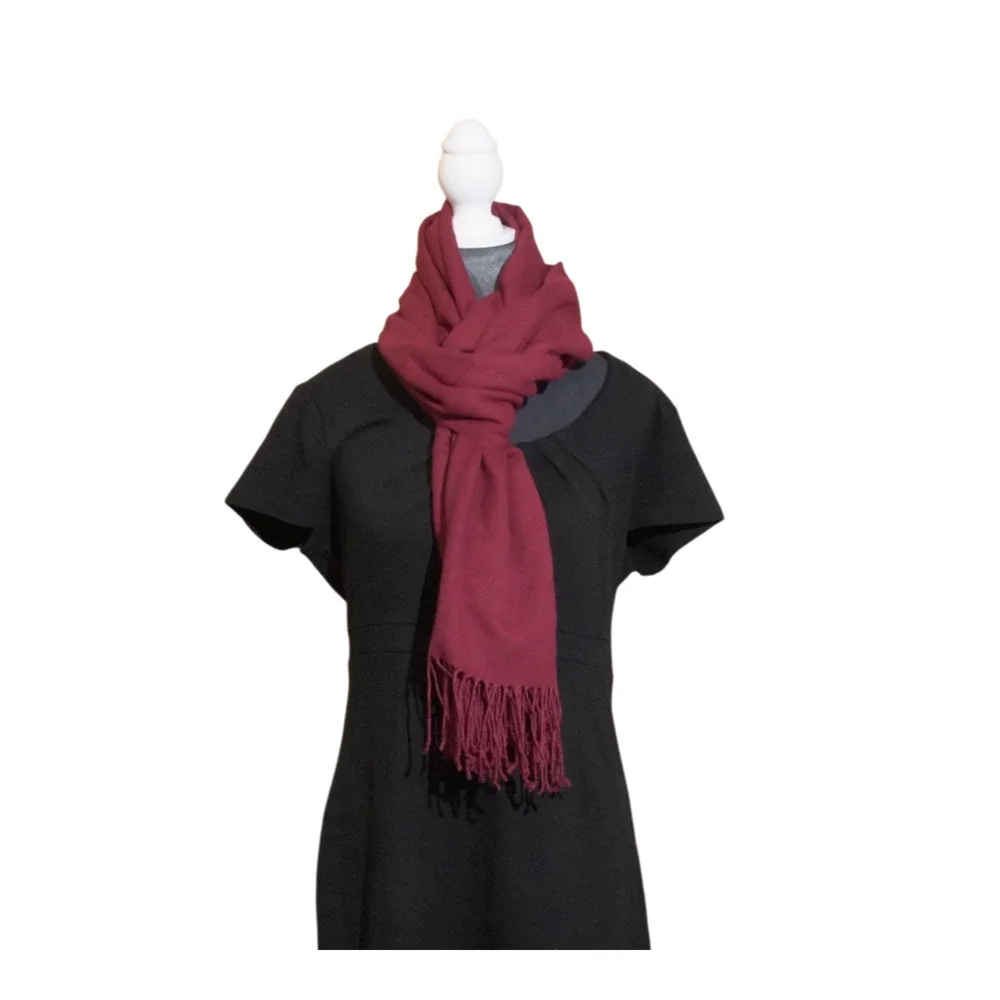 True Red Large Scarf Shawl Wrap Tight Knit Cotton-Like Unbranded No Tag Romantic - Picture 2 of 7